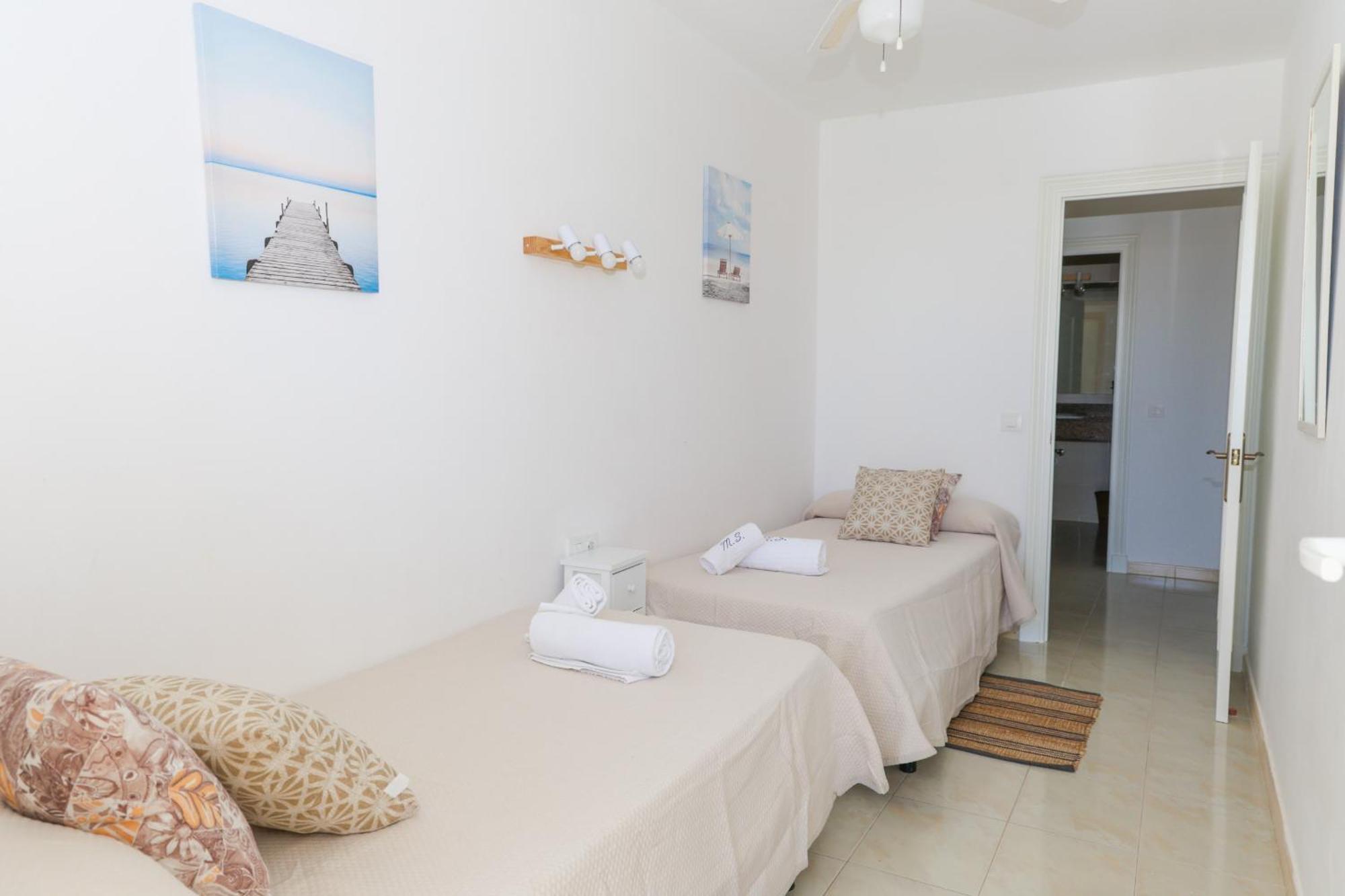 Villa Zodiaco Acuario Son Bou Exterior photo